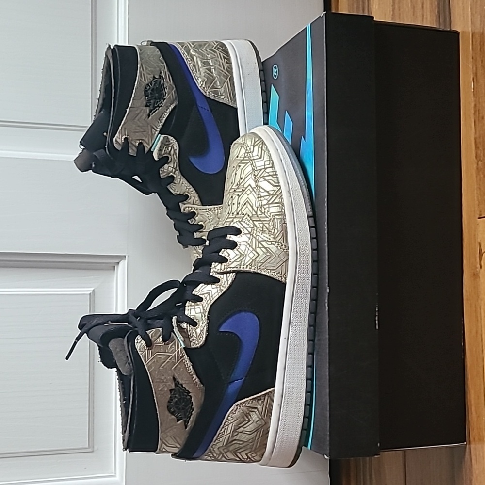 8.5 Air Jordan 1 Zoom Comfort  Gold Laser